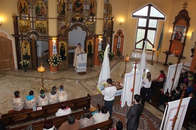 Великодні богослужіння в парафії Пресвятої Тройці м. Гіжицько 2016_6 (2)