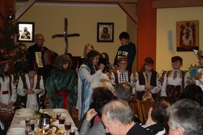 Спільне колядування у церковній світлиці в Ґіжицьку 2014 (29)