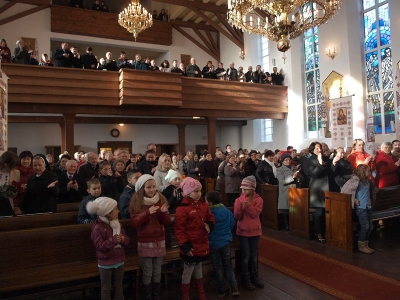 Хор «Камертон» ОУП Мазурського відділу та октет «Орфей» зі Львова у Венгожевській святині (9)