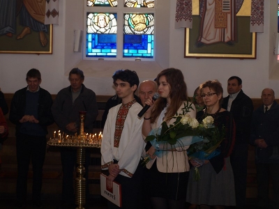 Хор «Камертон» ОУП Мазурського відділу та октет «Орфей» зі Львова у Венгожевській святині (3)