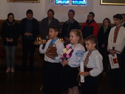 Хор «Камертон» ОУП Мазурського відділу та октет «Орфей» зі Львова у Венгожевській святині