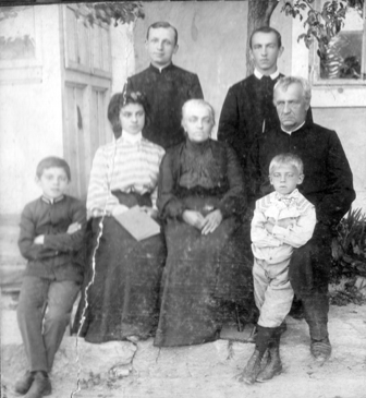 MONIKA_-_RODYNA_TEODOROVYCZIV